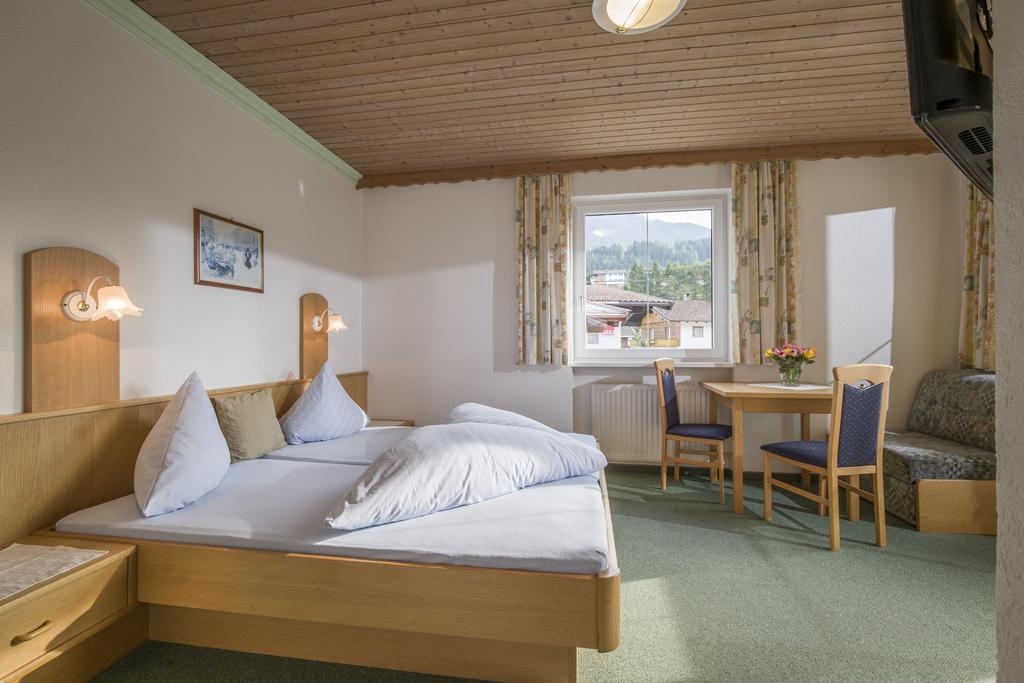 Landgasthof Pfarrwirt Hotel Thiersee Bagian luar foto